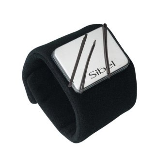 Magnetic bracelet for hairpins